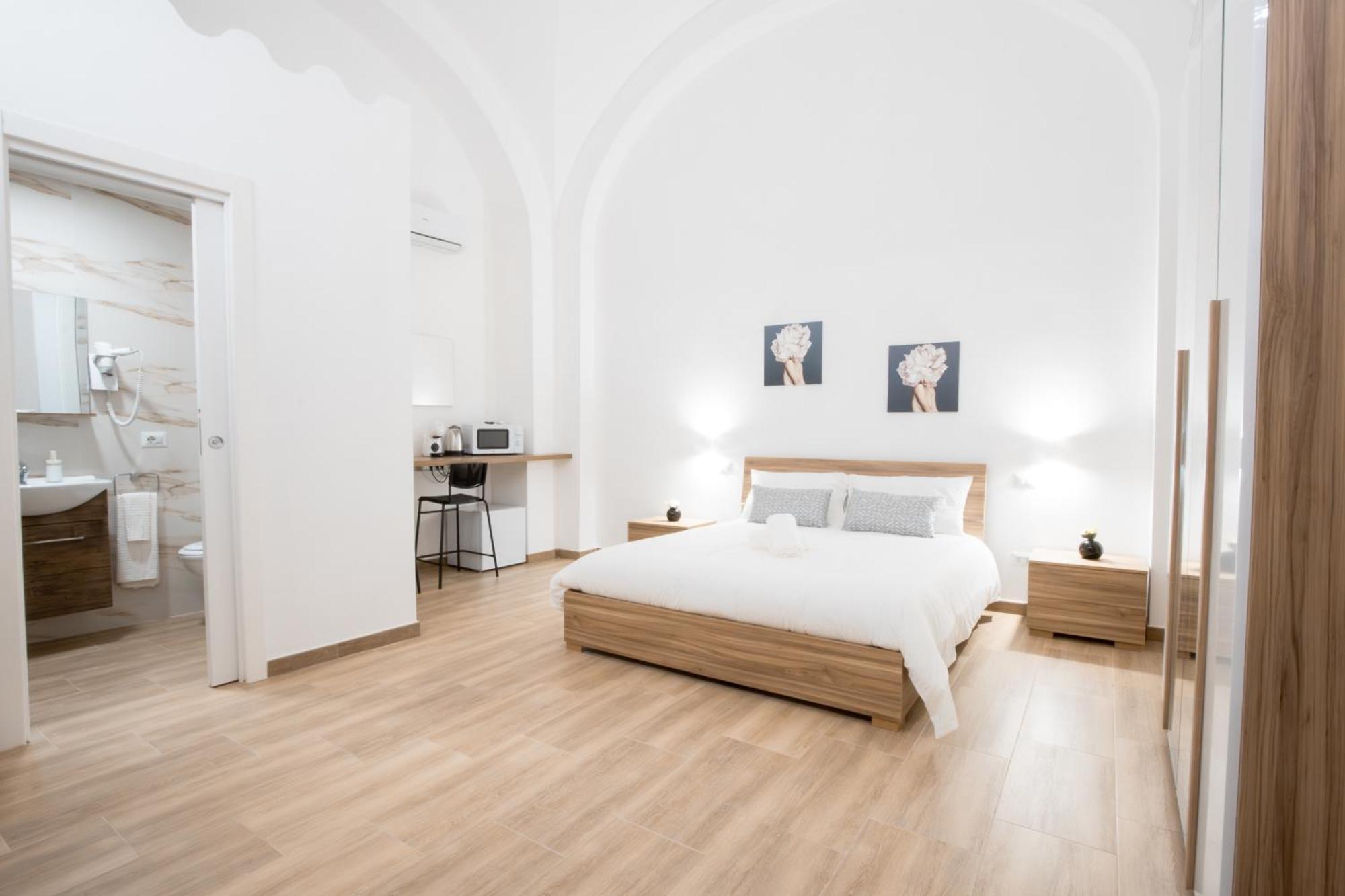 La Pigna Hotel Bari Exterior foto
