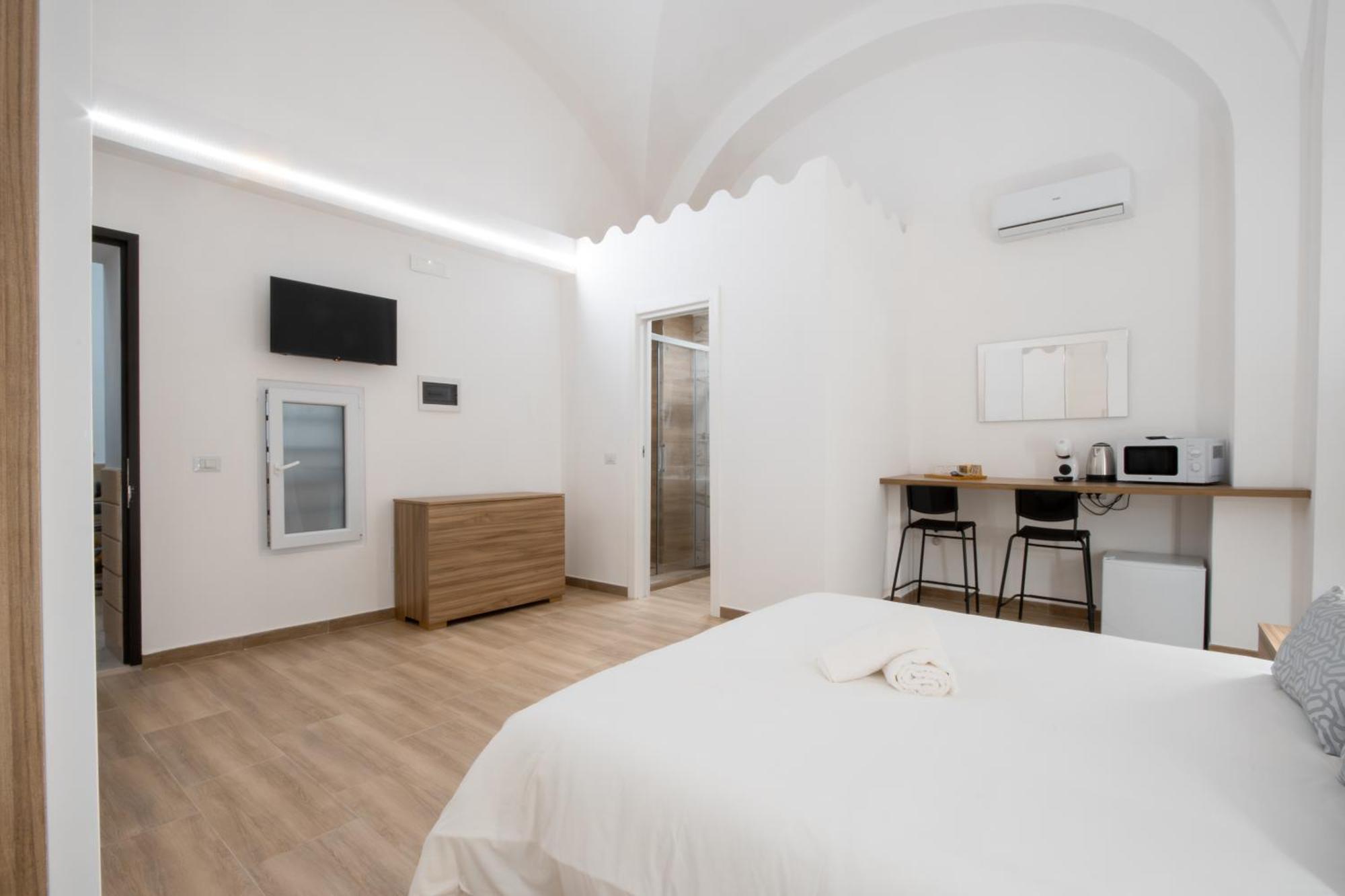 La Pigna Hotel Bari Exterior foto